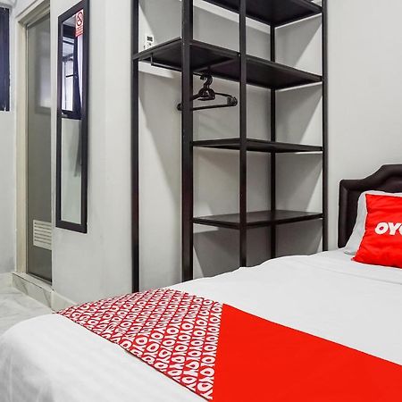 Collection O 91131 New V1 Hotel Jakarta Ngoại thất bức ảnh