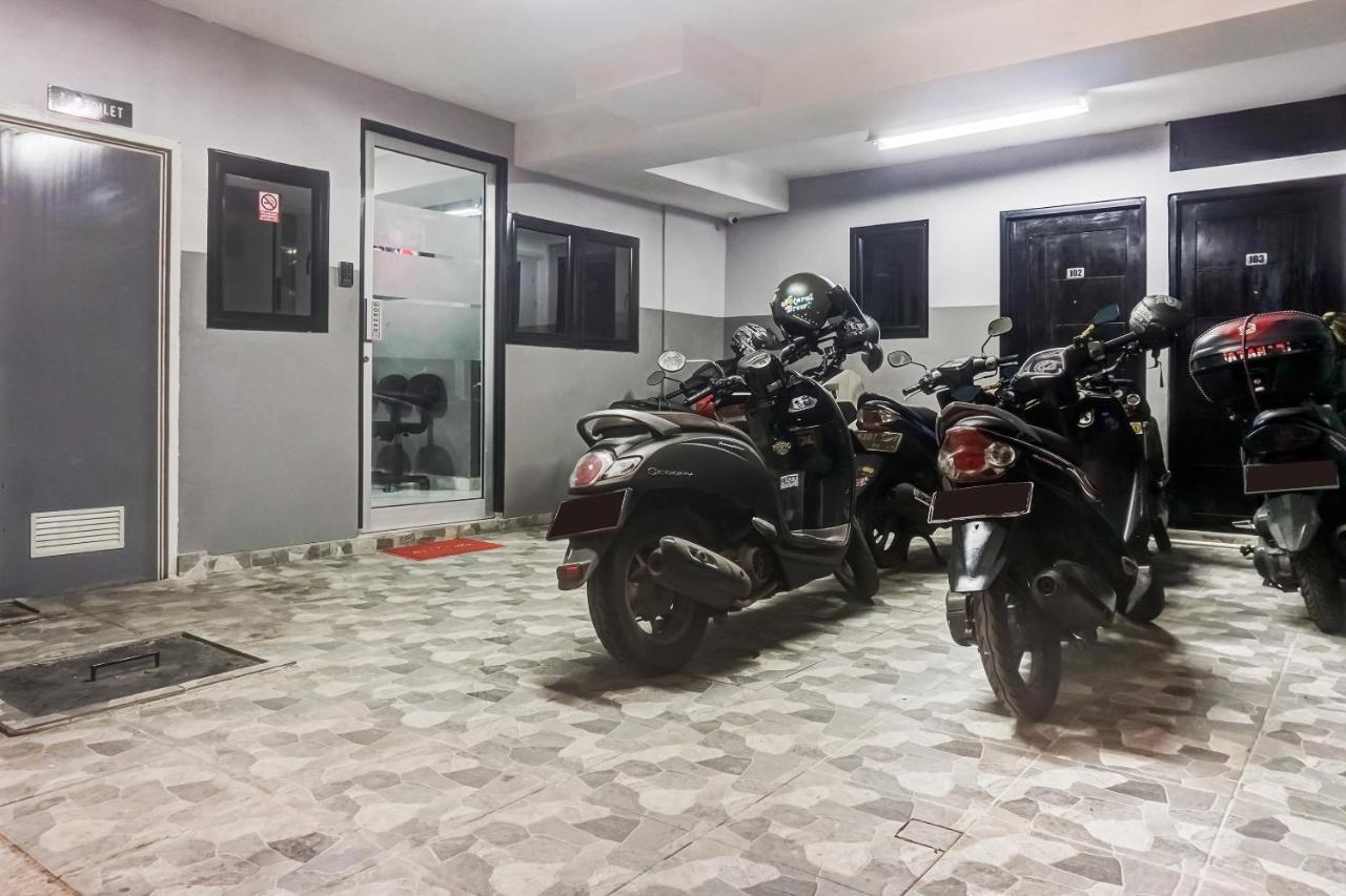 Collection O 91131 New V1 Hotel Jakarta Ngoại thất bức ảnh