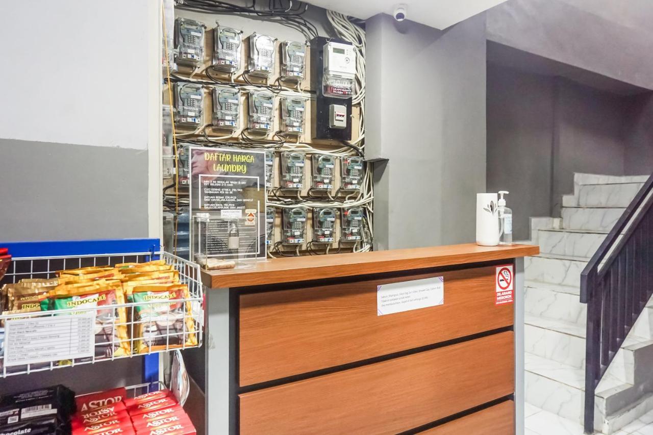 Collection O 91131 New V1 Hotel Jakarta Ngoại thất bức ảnh